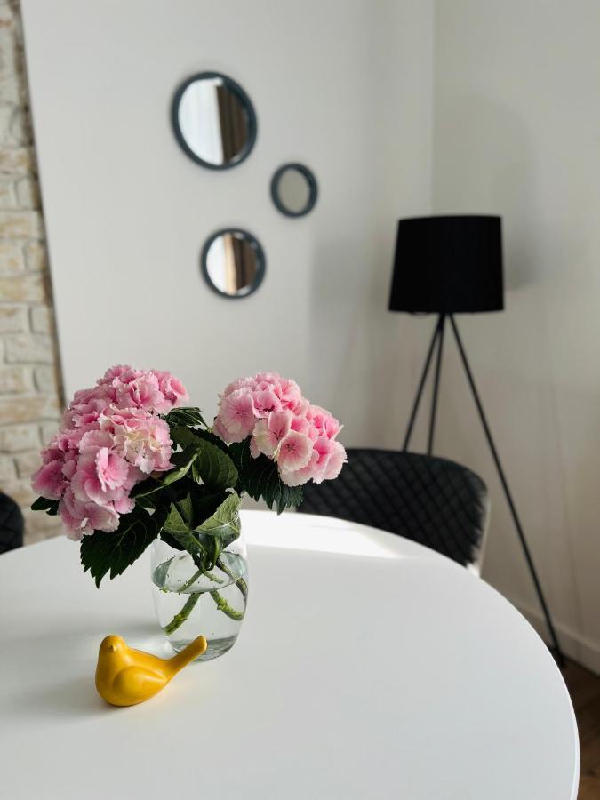 The Right Coast Apartment With Free Private Parking Riga Exterior photo